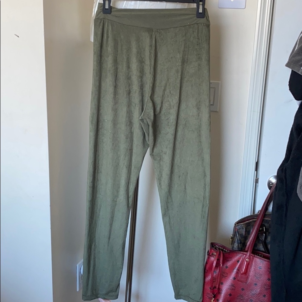 Stretchy pants